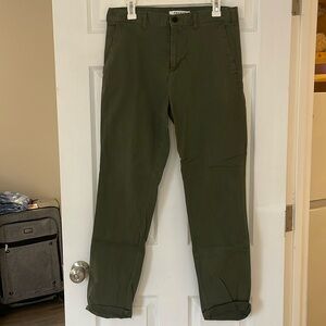 Men’s Green PacSun Slim Chino Pants in Green